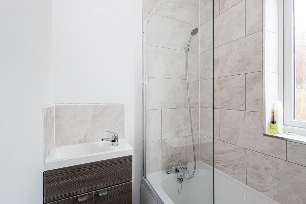 מנצ'סטר M9 Guest House מראה חיצוני תמונה